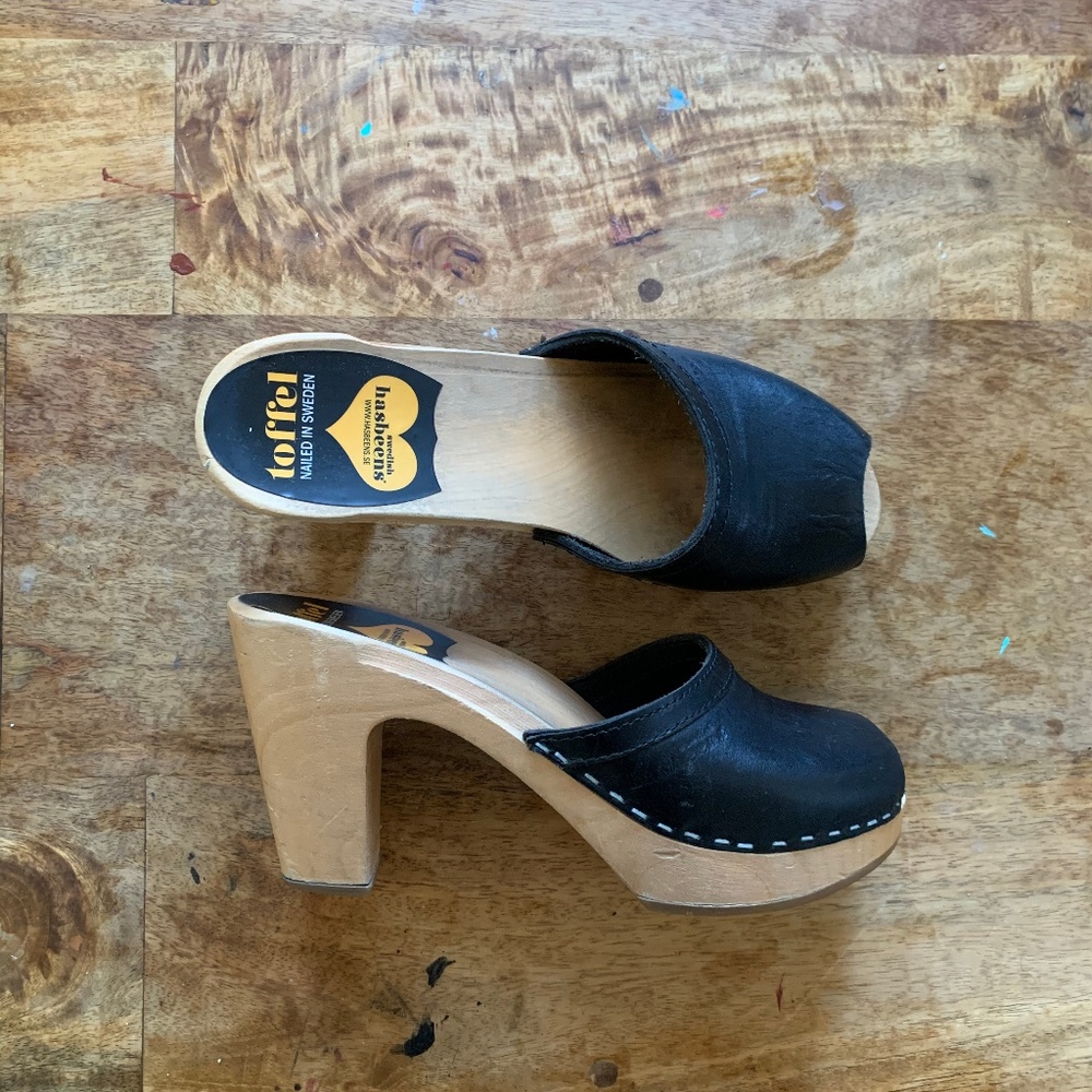 Swedish Hasbeens Black Leather Clog Sandals 38